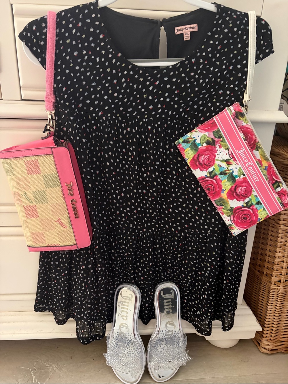 Juicy Couture Bundle (Sleeveless Tunic, Clutch, Wristlet, Rhinestone Sandals)